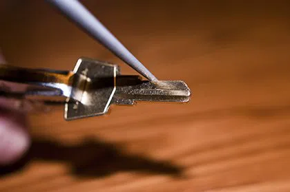 Somerville MA Locksmith Store Somerville, MA 617-932-7188 - broken-key-extraction